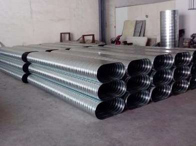 白鐵管道加工需要各種機械的相互配合